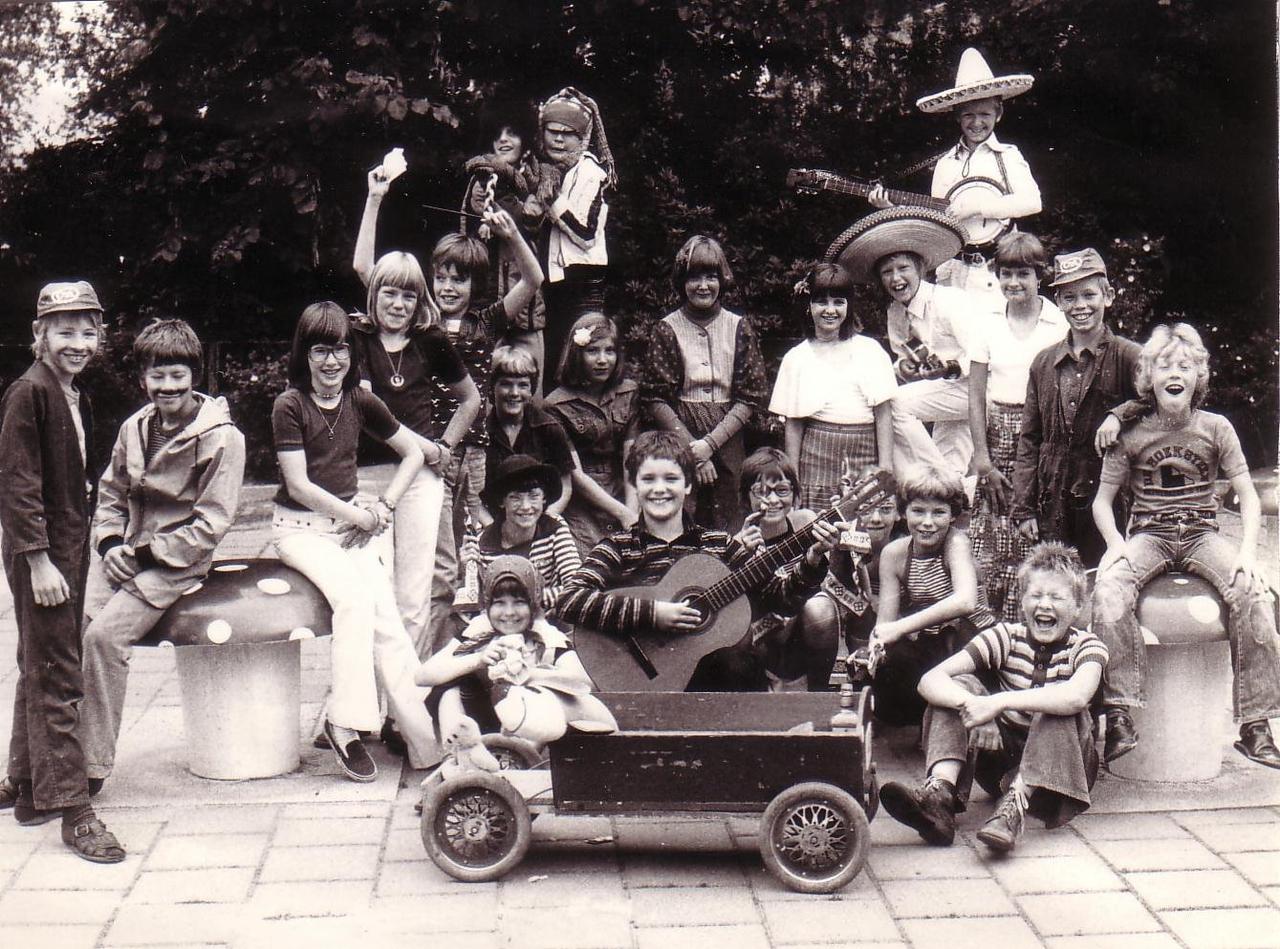 De Hoeksteen Klas 6 1977 2